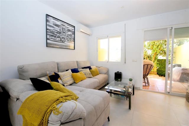 3 bedroom Townhouse for sale in Estepona with pool - € 365,000 (Ref: 9343574)