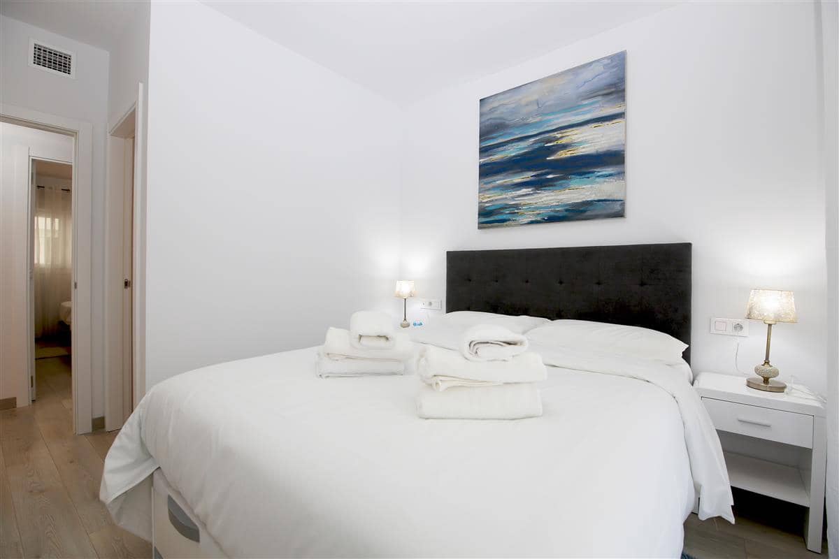 2 soverom Leilighet til salgs i Estepona med svømmebasseng garasje - € 380 000 (Ref: 9547080)