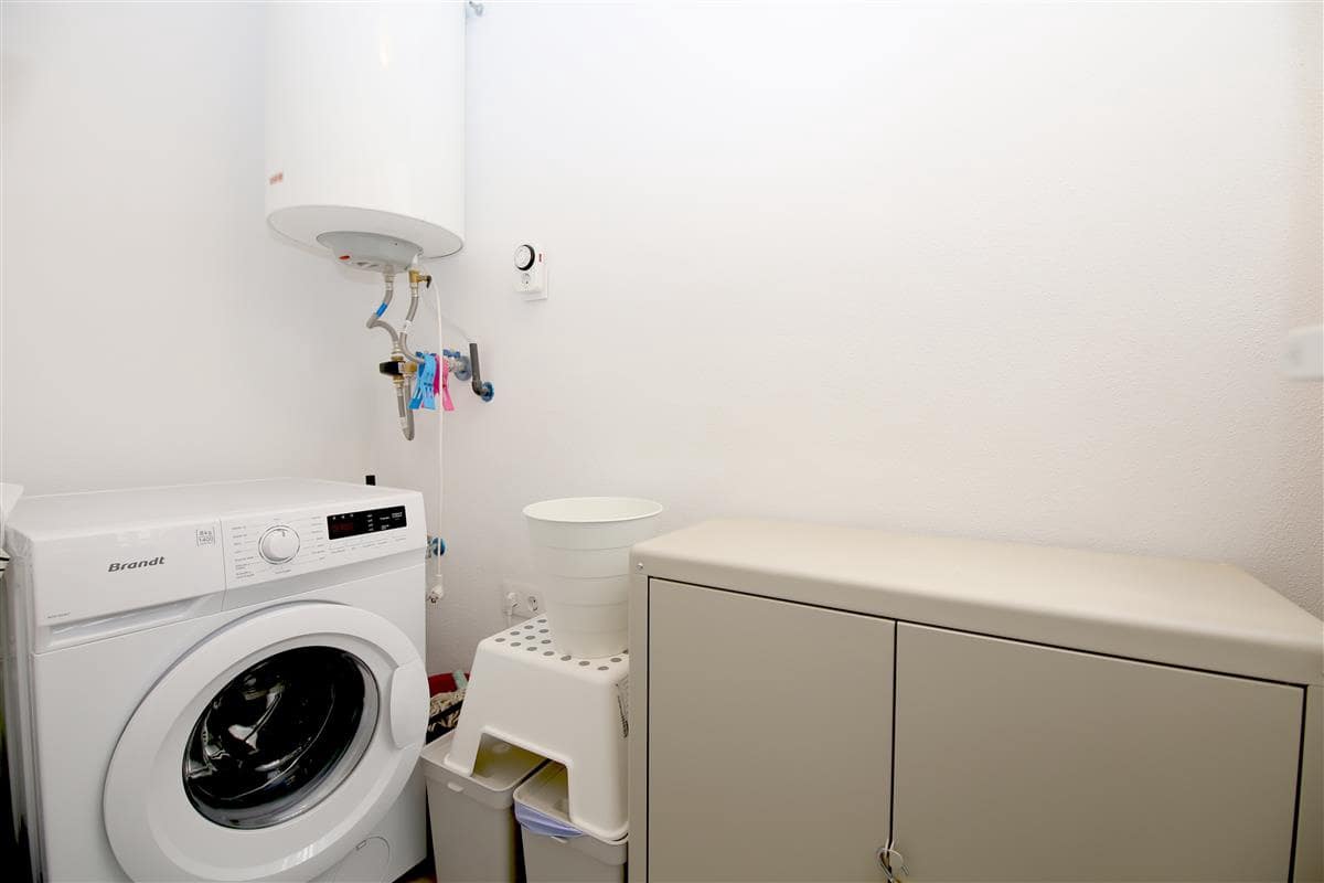 2 soverom Leilighet til salgs i Estepona med svømmebasseng garasje - € 380 000 (Ref: 9547080)