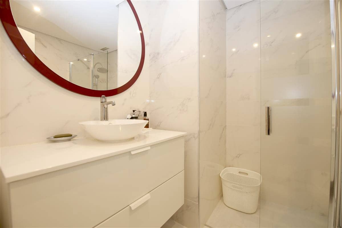2 Zimmer Wohnung zu verkaufen in Estepona mit Pool - 524.900 € (Ref: 9807385)