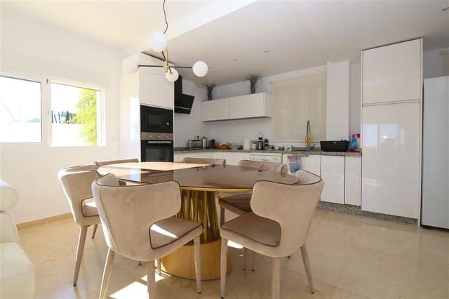 2 Zimmer Wohnung zu verkaufen in Estepona mit Pool - 524.900 € (Ref: 9807385)