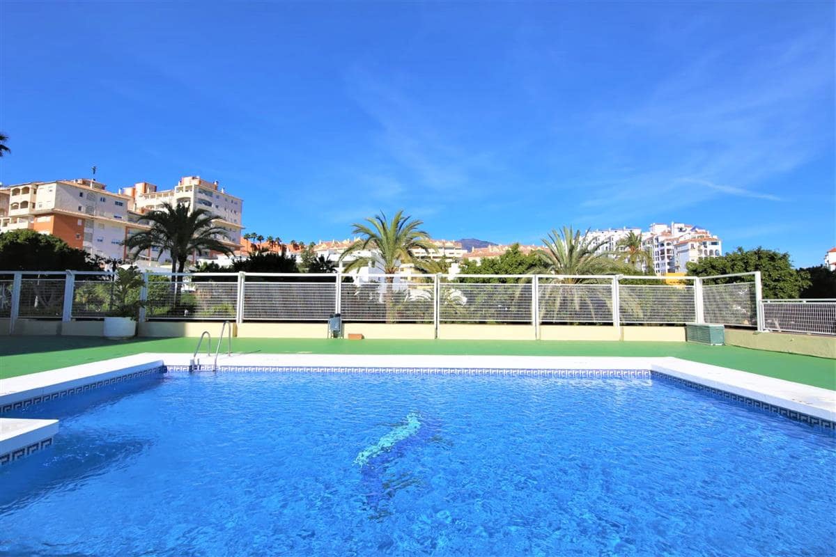 2 Zimmer Wohnung zu verkaufen in Estepona mit Pool - 524.900 € (Ref: 9807385)