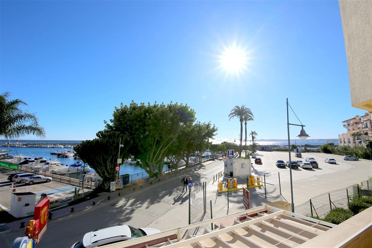2 Zimmer Wohnung zu verkaufen in Estepona mit Pool - 524.900 € (Ref: 9807385)