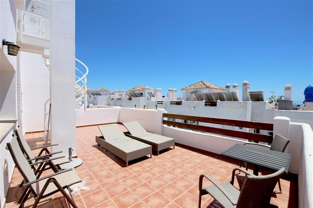2 soverom Penthouse til salgs i Estepona med svømmebasseng garasje - € 299 950 (Ref: 9848056)