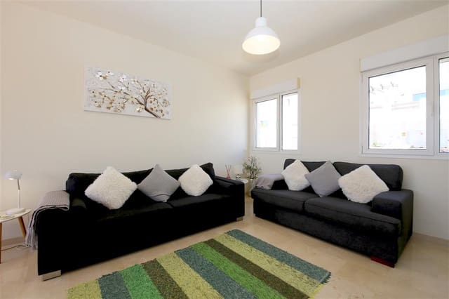 2 soverom Penthouse til salgs i Estepona med svømmebasseng garasje - € 299 950 (Ref: 9848056)
