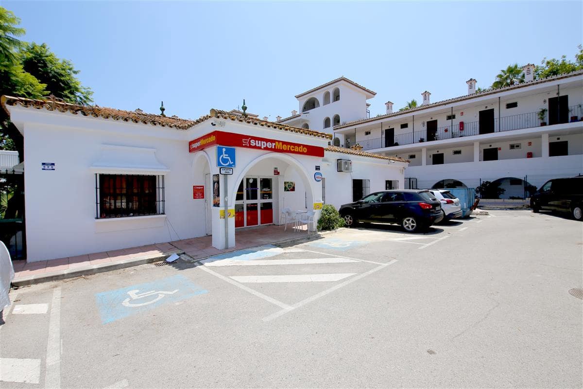 1 makuuhuone Asunto myytävänä paikassa Estepona - 215 000 € (Ref: 9909020)