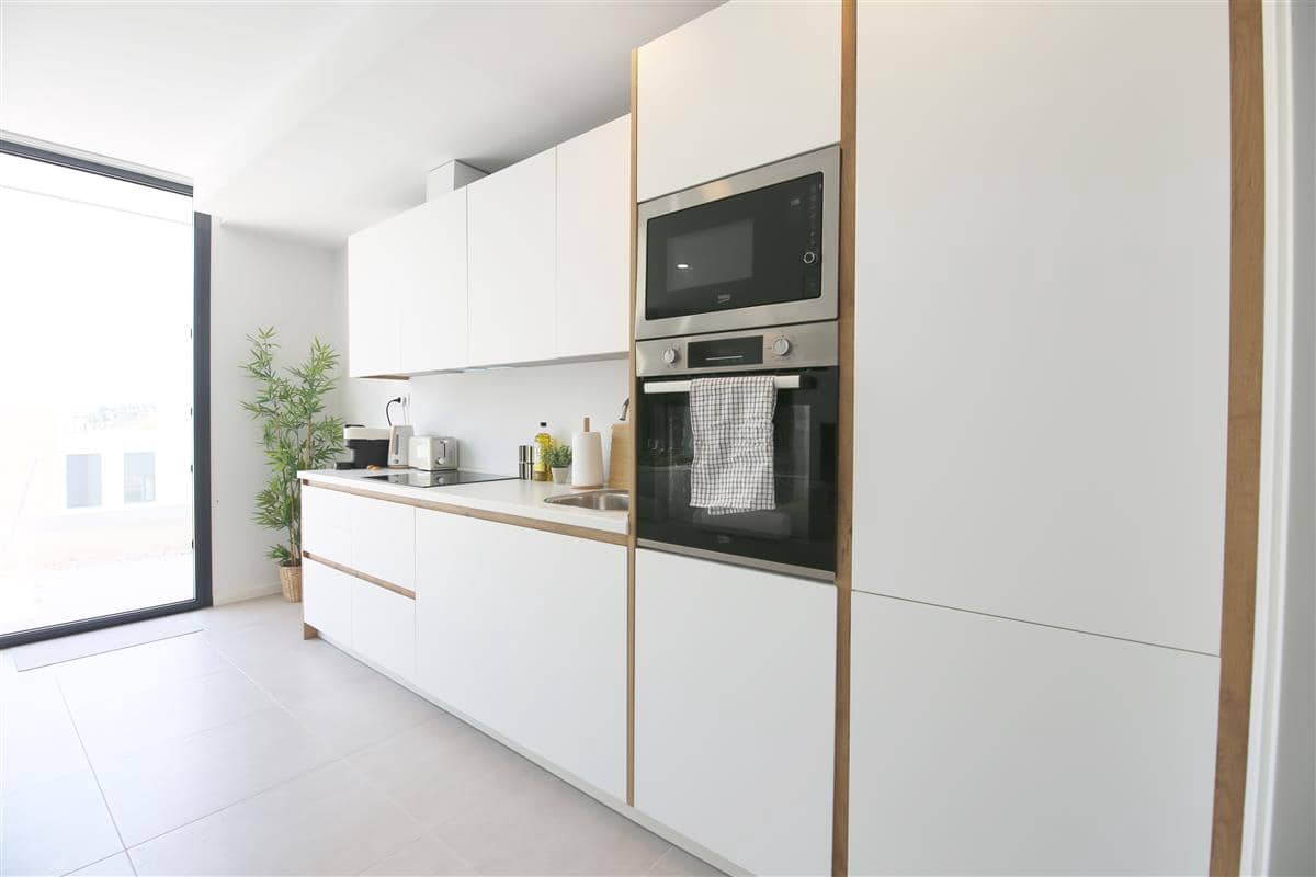 2 makuuhuone Asunto vuokrattavana paikassa Estepona mukana uima-altaan 
autotalli - 2 200 € (Ref: 9950715)