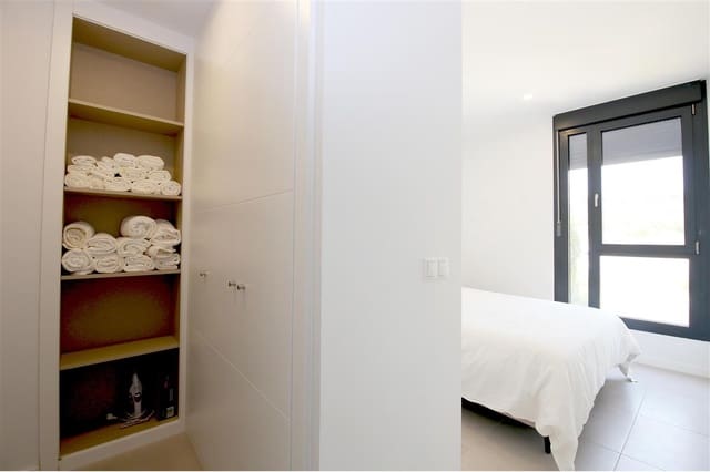 2 makuuhuone Asunto vuokrattavana paikassa Estepona - 2 200 € (Ref: 9950715)