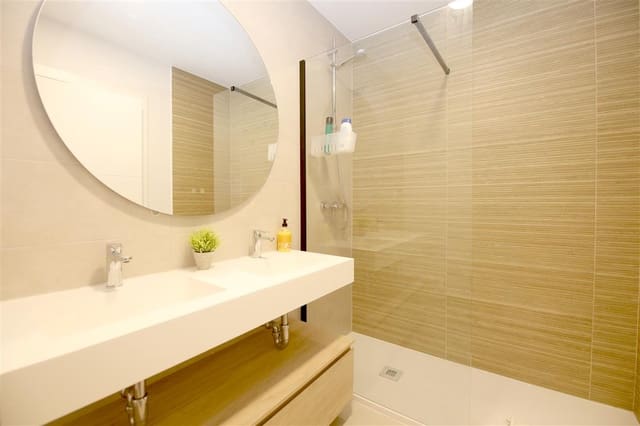 2 makuuhuone Asunto vuokrattavana paikassa Estepona - 2 200 € (Ref: 9950715)