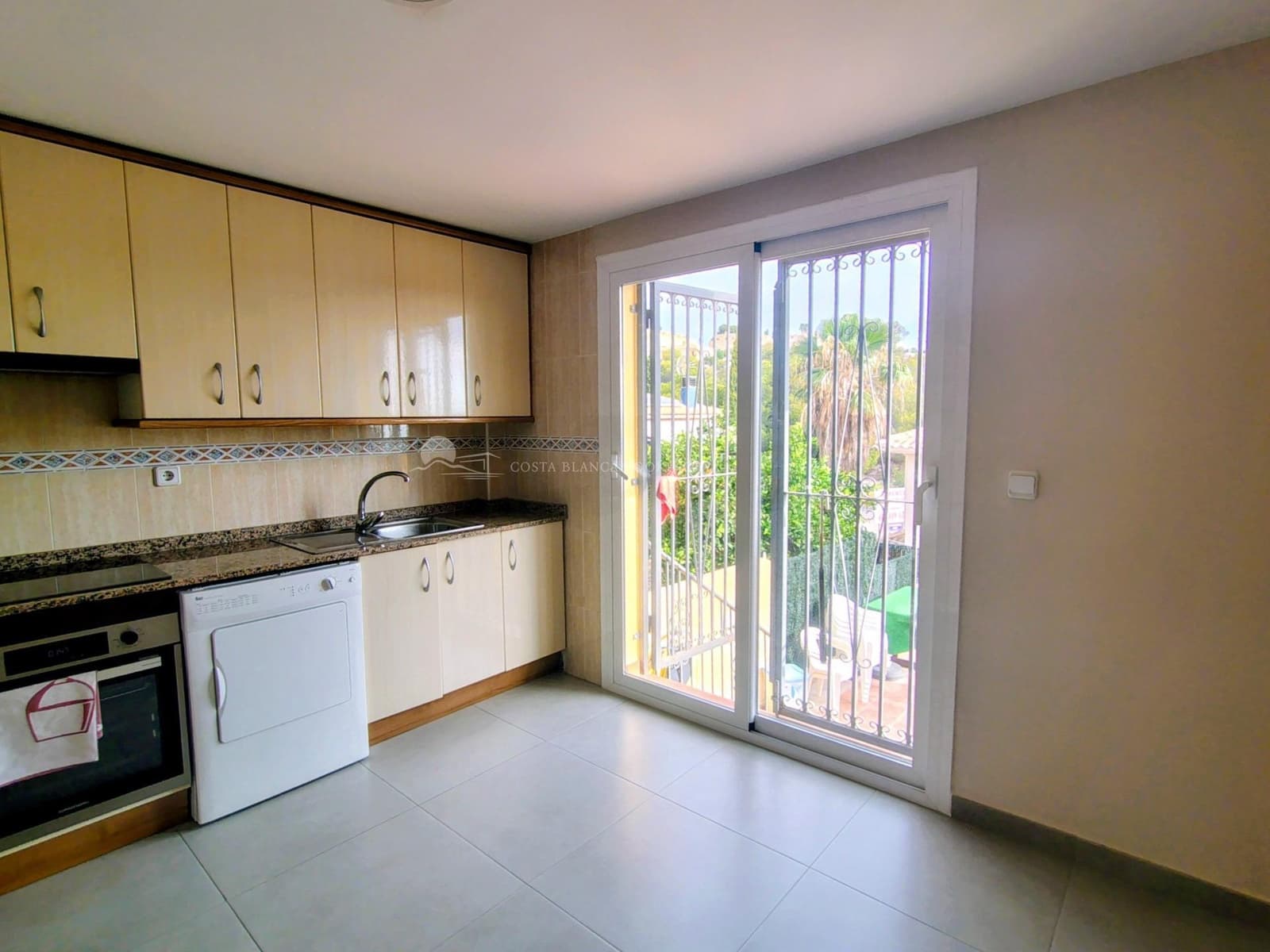 3 sypialnia Bungalow na sprzedaż w La Nucia z basenem garażem - 340 000 € (Ref: 10022467)