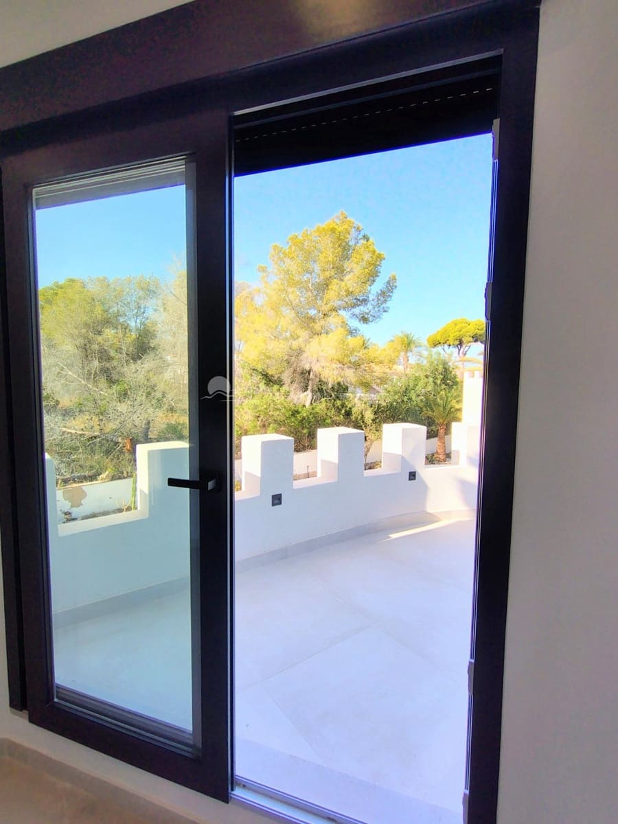 4 Zimmer Villa zu verkaufen in Albir mit Pool Garage - 1.595.000 € (Ref: 10025616)
