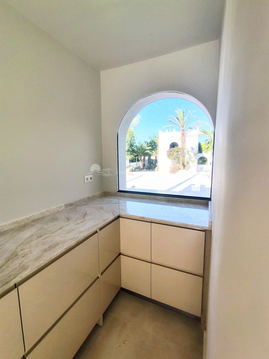 4 Zimmer Villa zu verkaufen in Albir mit Pool Garage - 1.595.000 € (Ref: 10025616)