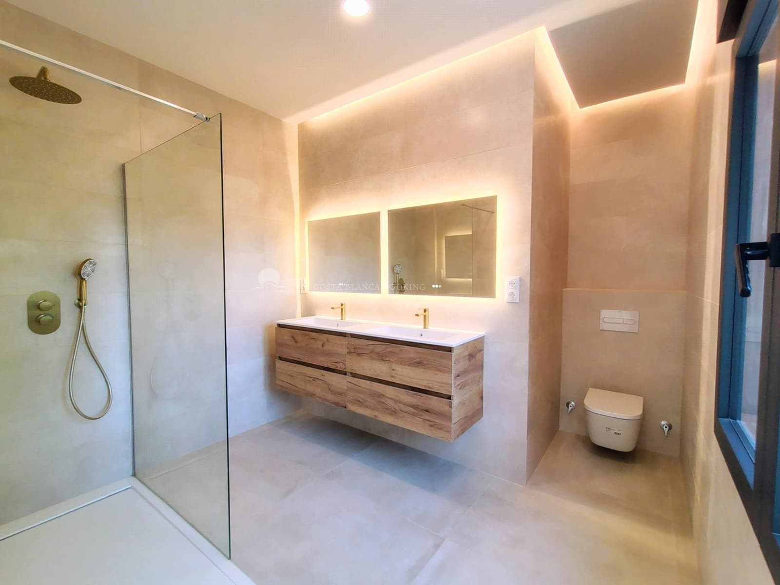 4 Zimmer Villa zu verkaufen in Albir mit Pool Garage - 1.595.000 € (Ref: 10025616)
