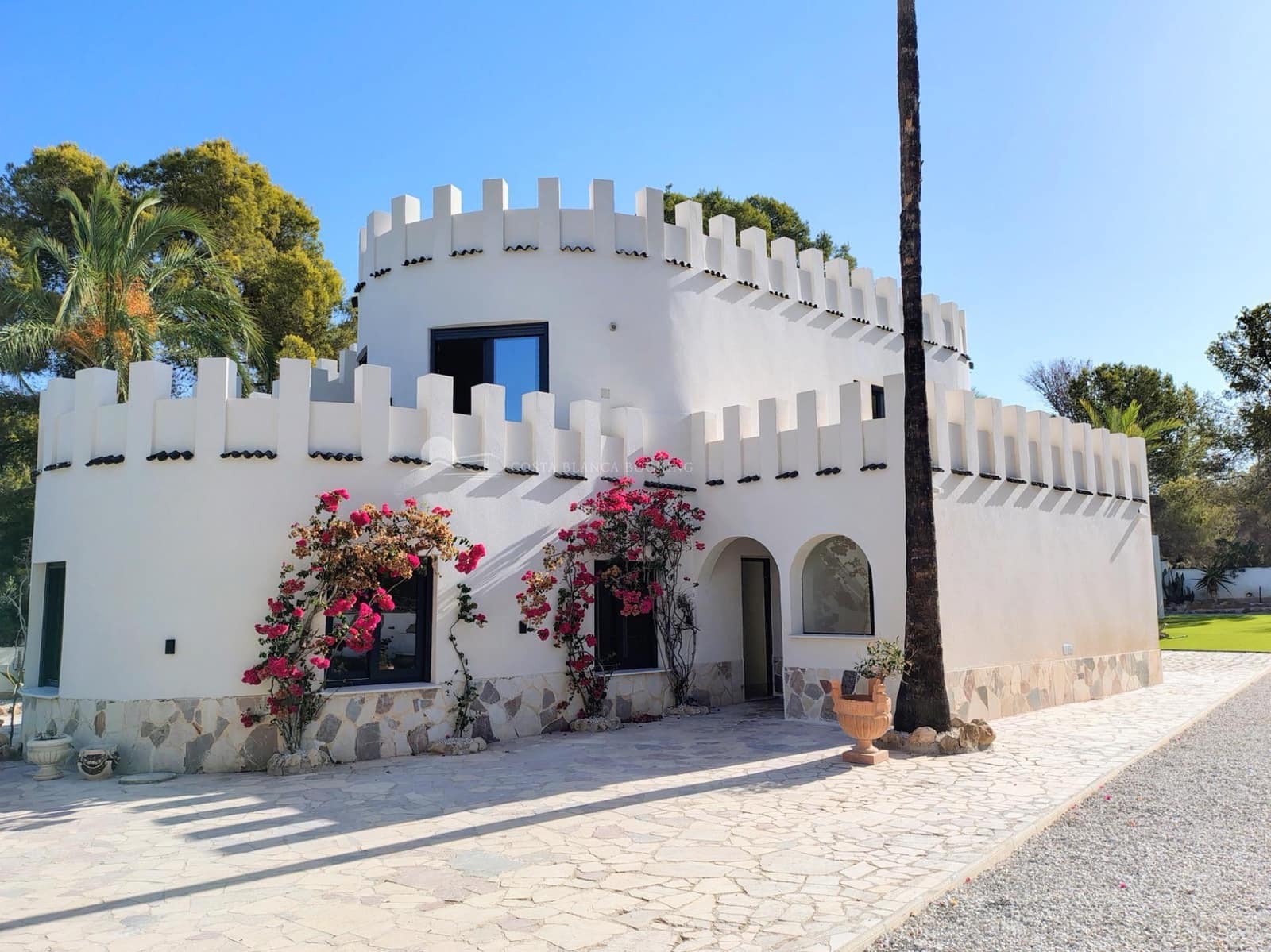 4 Zimmer Villa zu verkaufen in Albir mit Pool Garage - 1.595.000 € (Ref: 10025616)