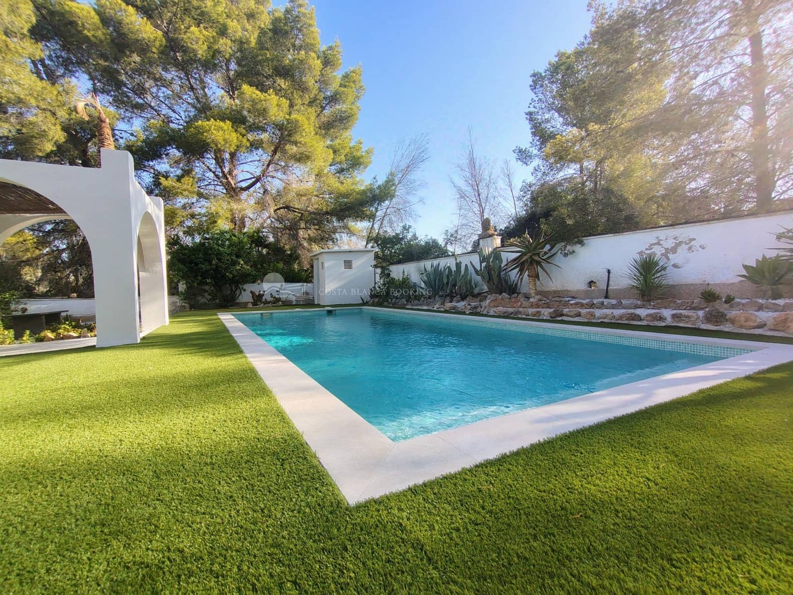 4 Zimmer Villa zu verkaufen in Albir mit Pool Garage - 1.595.000 € (Ref: 10025616)