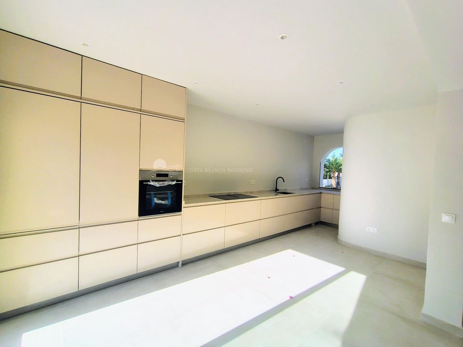 4 Zimmer Villa zu verkaufen in Albir mit Pool Garage - 1.595.000 € (Ref: 10025616)