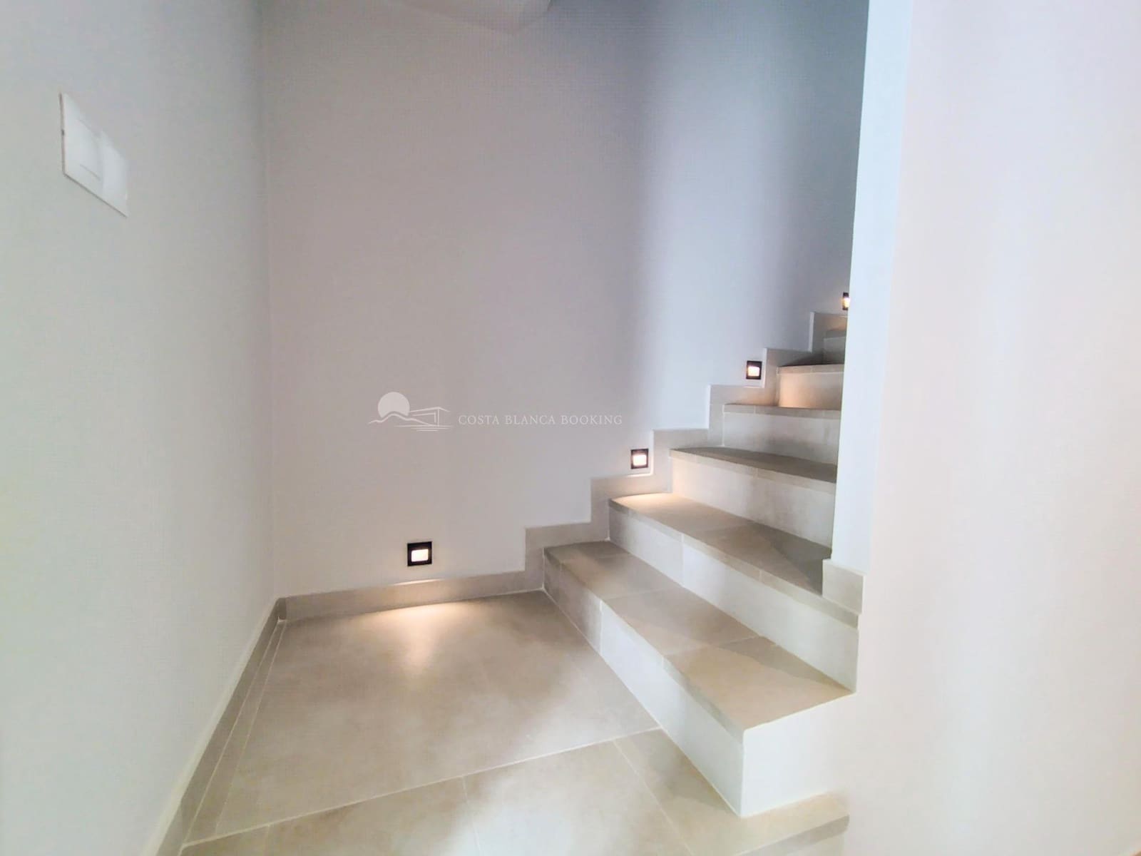 4 Zimmer Villa zu verkaufen in Albir mit Pool Garage - 1.595.000 € (Ref: 10025616)