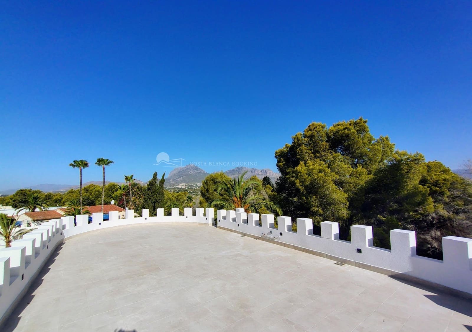 4 Zimmer Villa zu verkaufen in Albir mit Pool Garage - 1.595.000 € (Ref: 10025616)