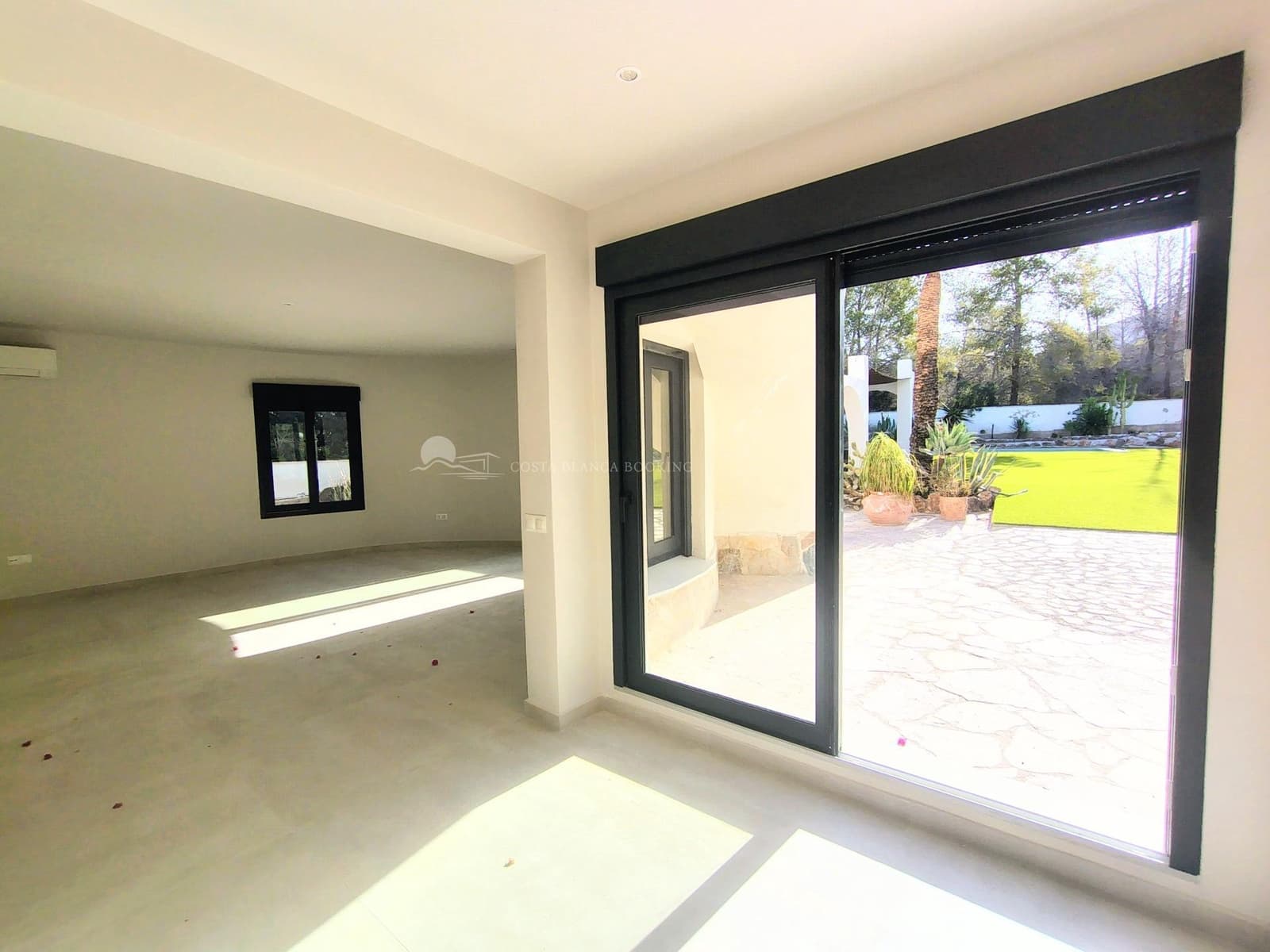 4 Zimmer Villa zu verkaufen in Albir mit Pool Garage - 1.595.000 € (Ref: 10025616)