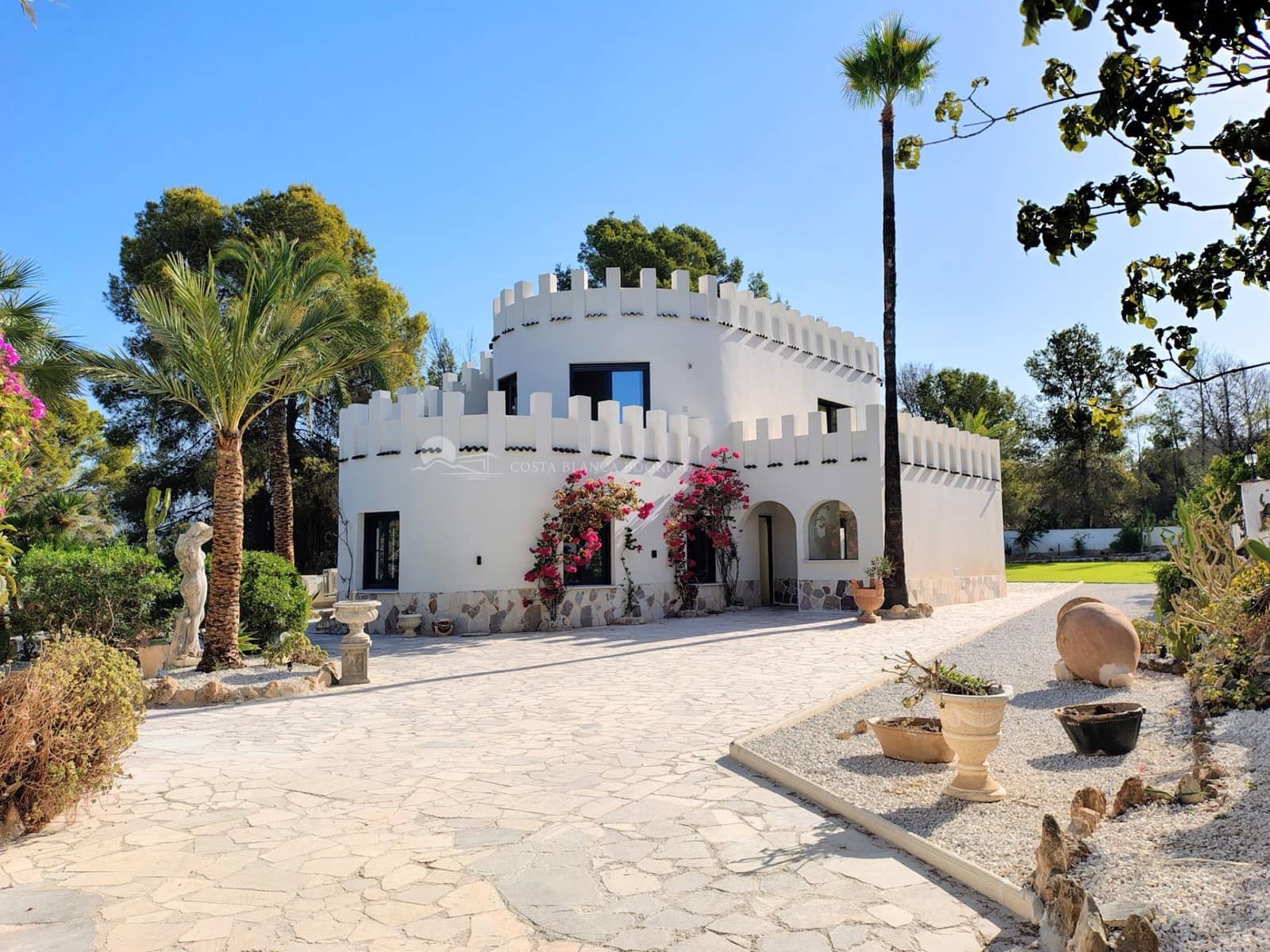 4 Zimmer Villa zu verkaufen in Albir mit Pool Garage - 1.595.000 € (Ref: 10025616)
