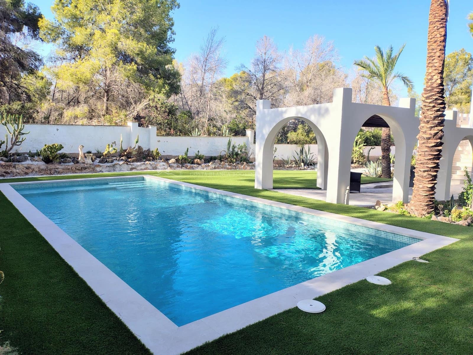 4 Zimmer Villa zu verkaufen in Albir mit Pool Garage - 1.595.000 € (Ref: 10025616)