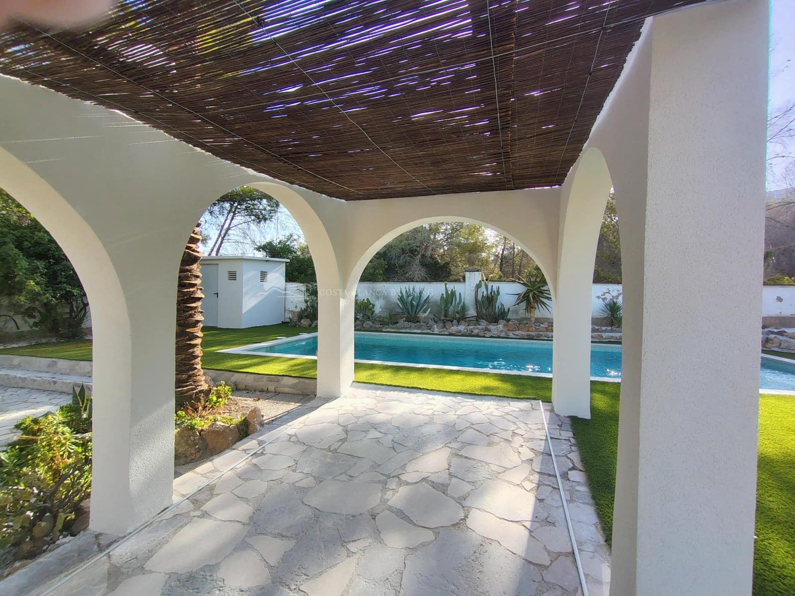 4 Zimmer Villa zu verkaufen in Albir mit Pool Garage - 1.595.000 € (Ref: 10025616)