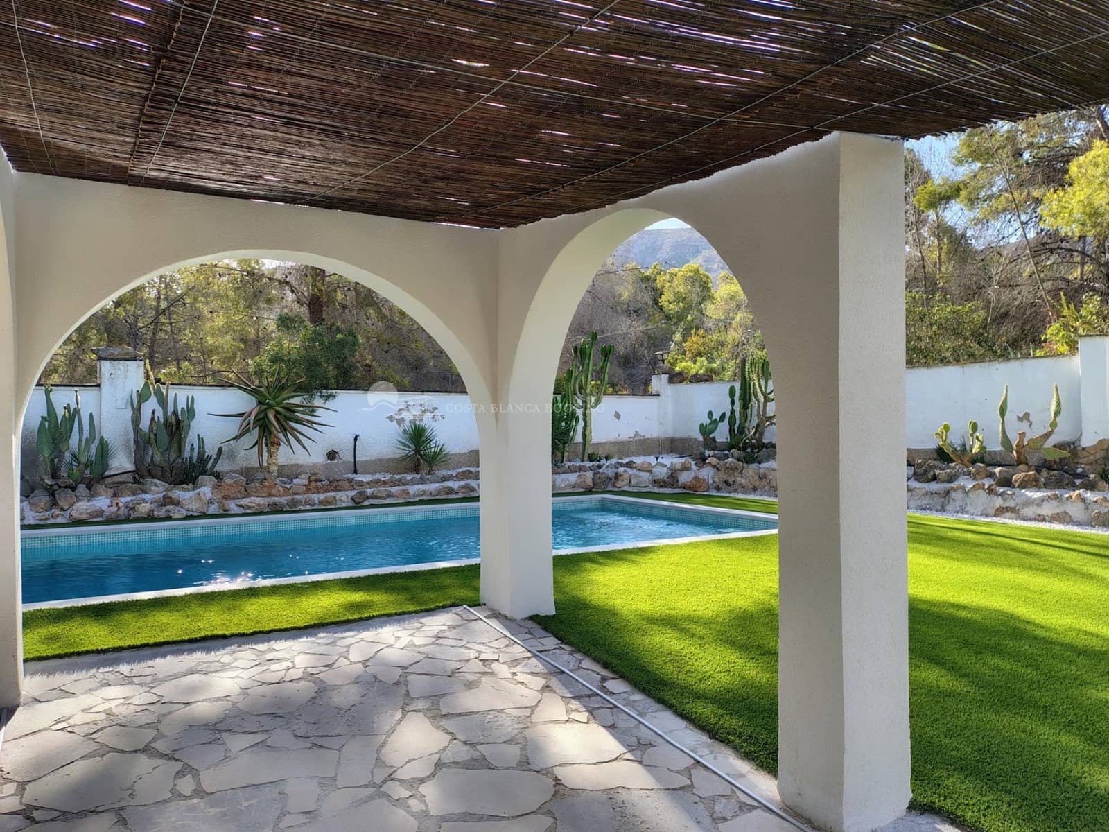 4 Zimmer Villa zu verkaufen in Albir mit Pool Garage - 1.595.000 € (Ref: 10025616)