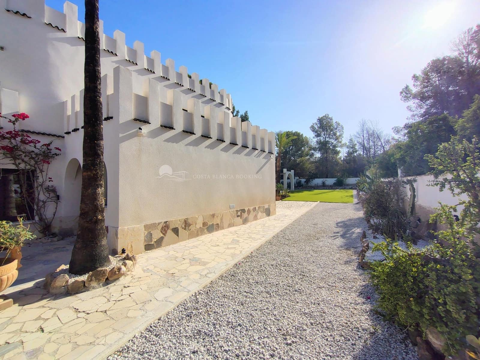 4 Zimmer Villa zu verkaufen in Albir mit Pool Garage - 1.595.000 € (Ref: 10025616)