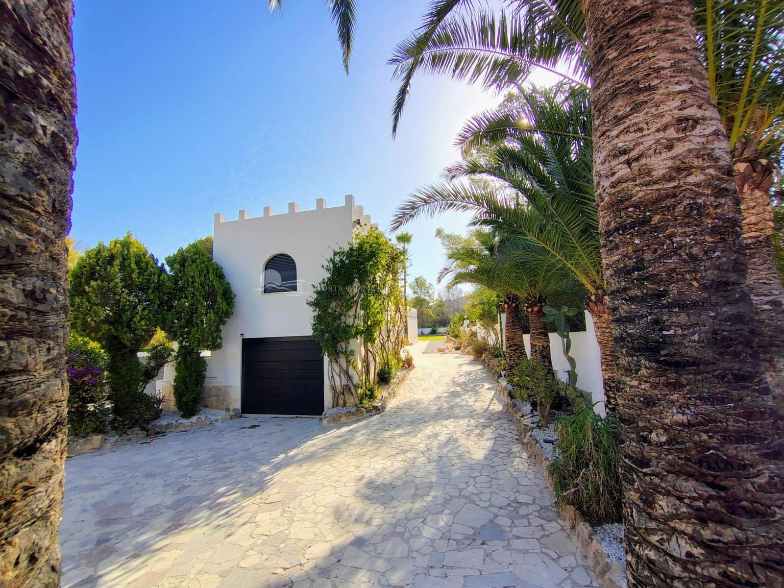 4 Zimmer Villa zu verkaufen in Albir mit Pool Garage - 1.595.000 € (Ref: 10025616)