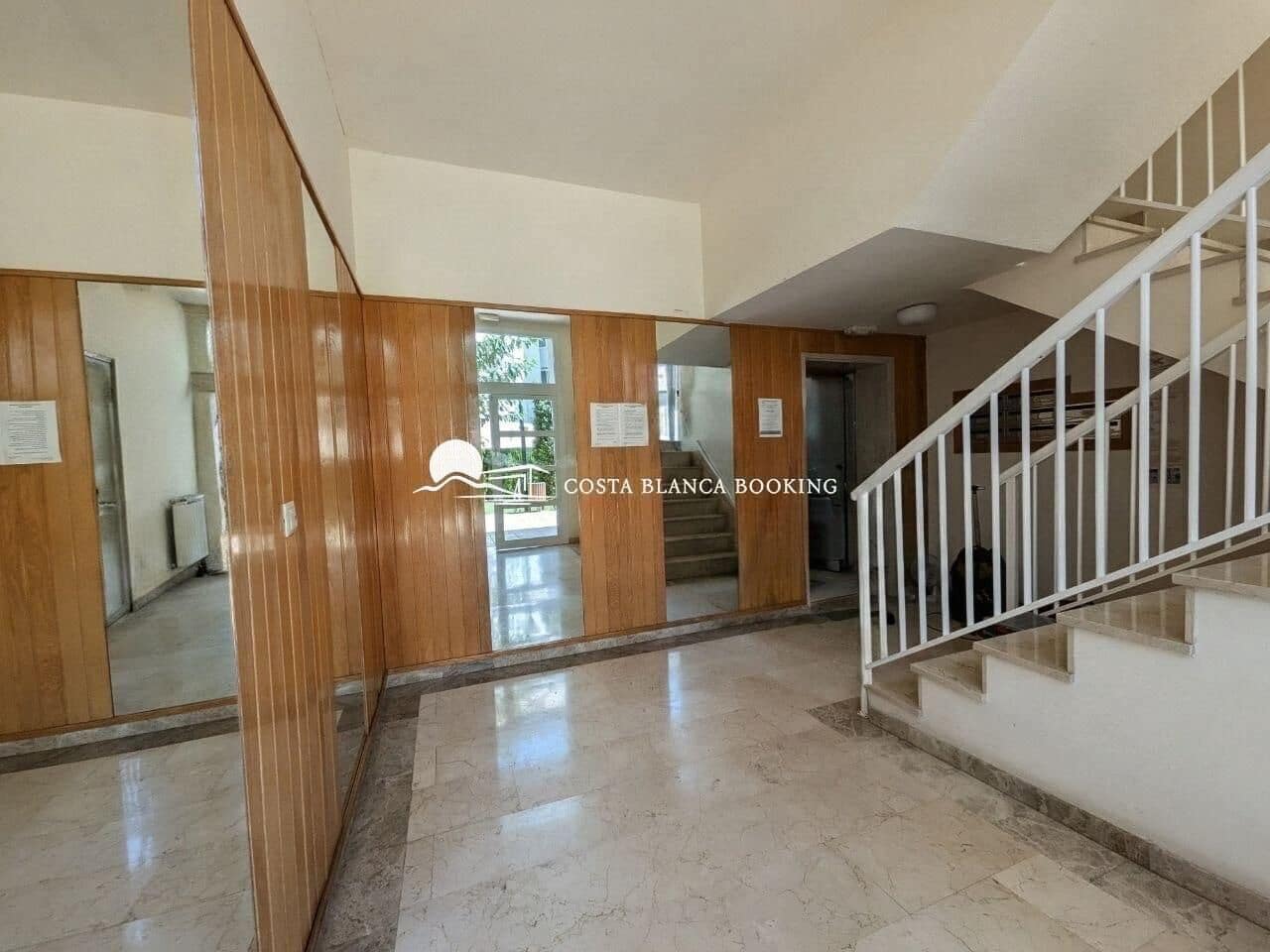 2 Zimmer Apartment zu verkaufen in Albir mit Pool Garage - 375.000 € (Ref: 10049255)