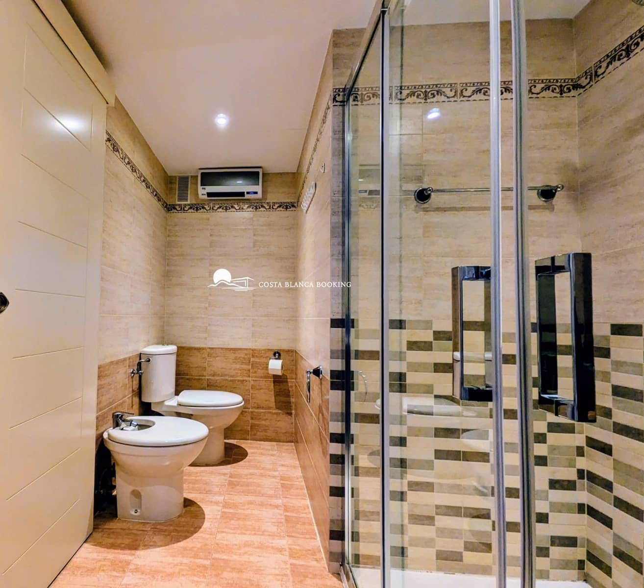 2 Zimmer Apartment zu verkaufen in Albir mit Pool Garage - 375.000 € (Ref: 10049255)
