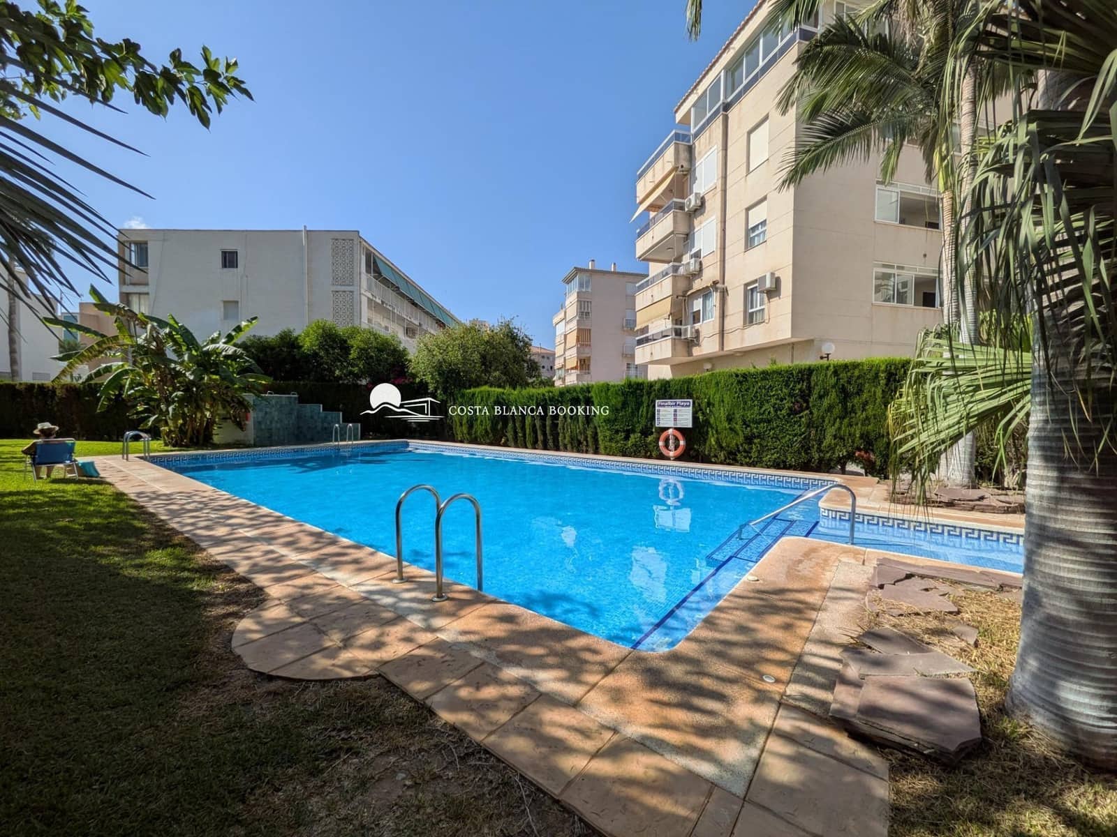 2 Zimmer Apartment zu verkaufen in Albir mit Pool Garage - 375.000 € (Ref: 10049255)