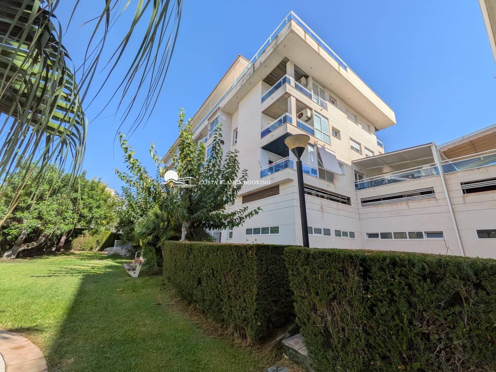 2 Zimmer Apartment zu verkaufen in Albir mit Pool Garage - 375.000 € (Ref: 10049255)