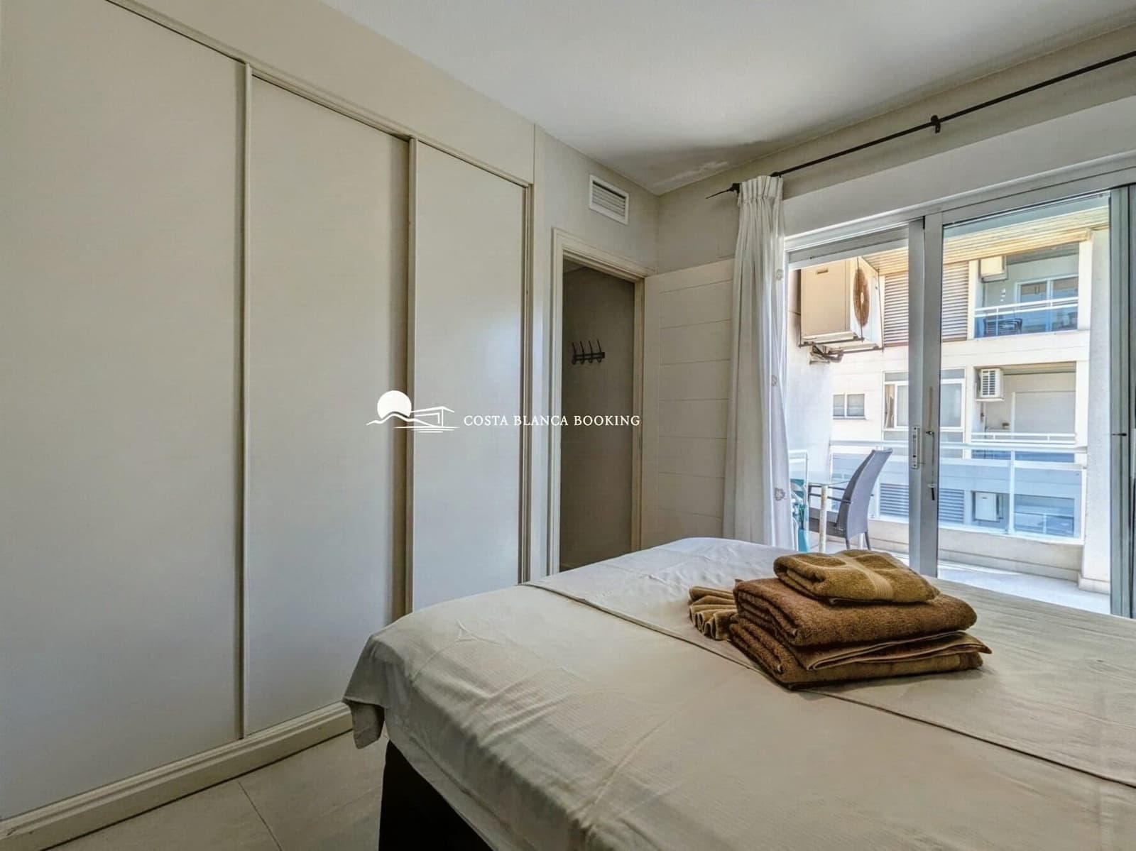 2 Zimmer Apartment zu verkaufen in Albir mit Pool Garage - 375.000 € (Ref: 10049255)