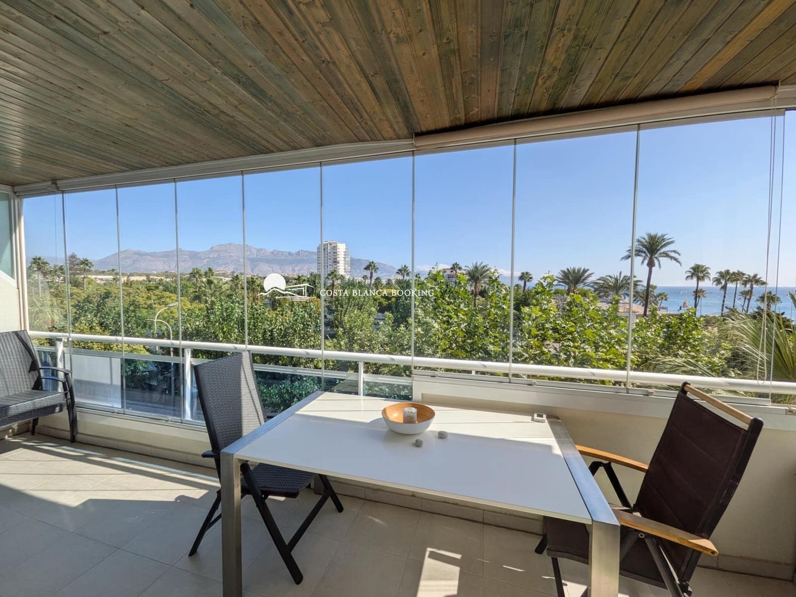 2 Zimmer Apartment zu verkaufen in Albir mit Pool Garage - 375.000 € (Ref: 10049255)