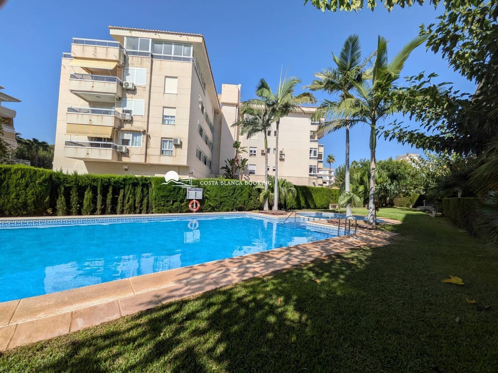 2 Zimmer Apartment zu verkaufen in Albir mit Pool Garage - 375.000 € (Ref: 10049255)