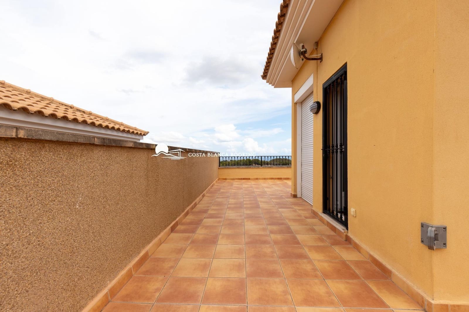 3 slaapkamer Bungalow te koop in Alfaz del Pi / L'Alfas del Pi met zwembad garage - € 360.000 (Ref: 10094613)