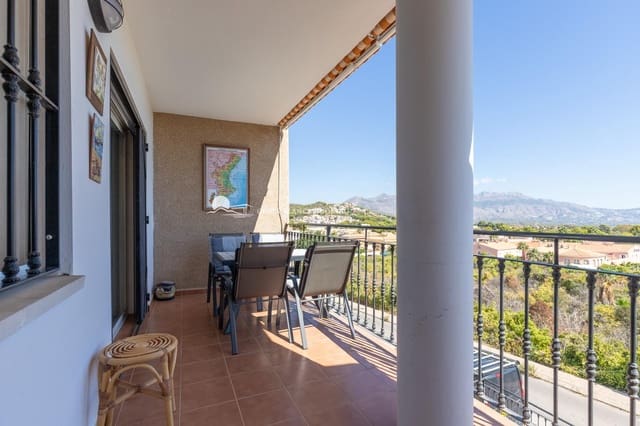 3 makuuhuone Bungalow myytävänä paikassa Alfaz del Pi / L'Alfàs del Pi mukana uima-altaan 
autotalli - 360 000 € (Ref: 10094613)