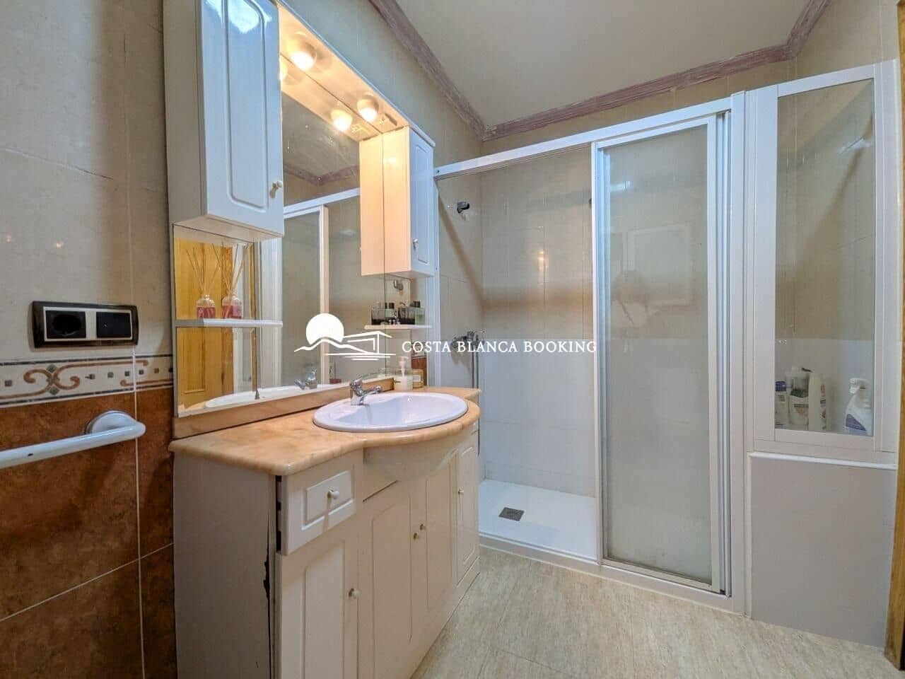 4 quarto Casa em Banda para venda em Bolulla - 165 000 € (Ref: 10120166)