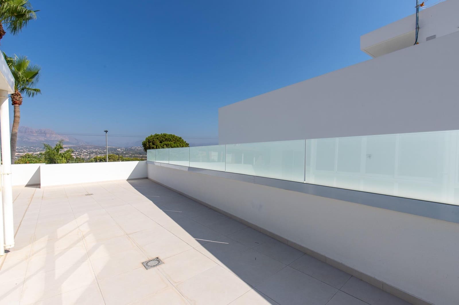 5 quarto Moradia para venda em Albir com piscina garagem - 840 000 € (Ref: 10131892)