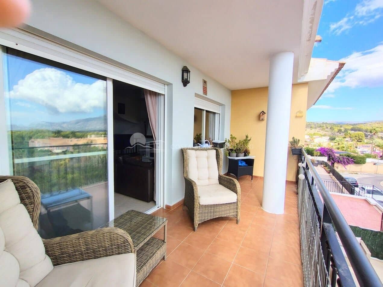 5 bedroom Bungalow for sale in Alfaz del Pi / L'Alfas del Pi with pool - € 409,000 (Ref: 10147109)