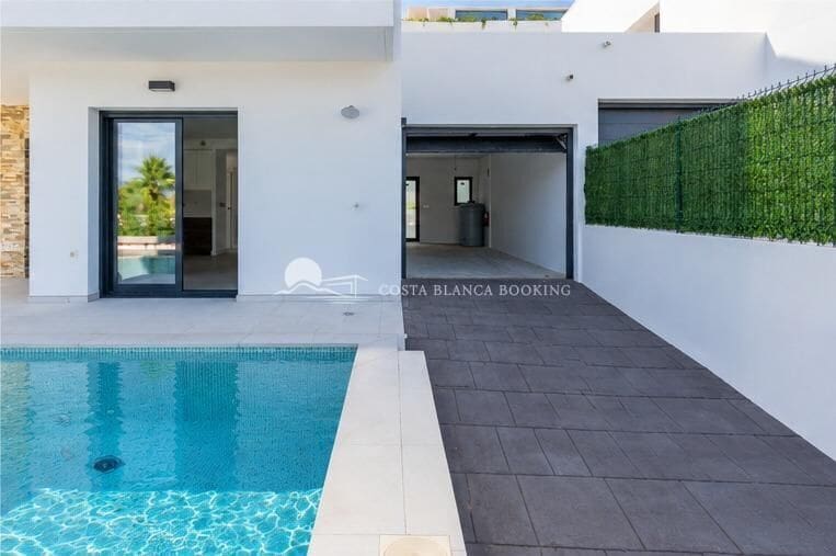 4 bedroom Villa for sale in Albir with pool garage - € 890,000 (Ref: 10147111)