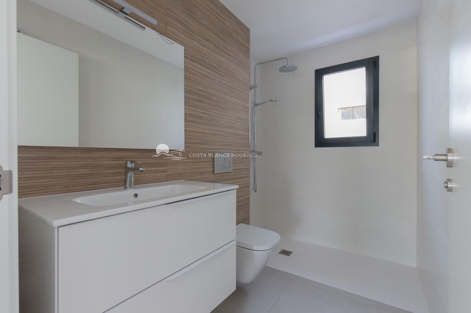 4 bedroom Villa for sale in Albir with pool garage - € 890,000 (Ref: 10147111)