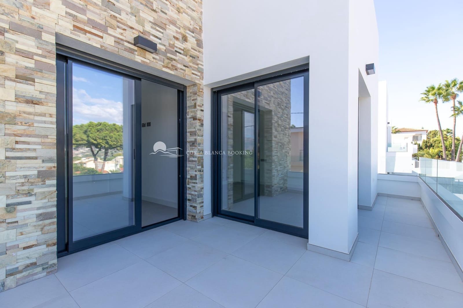 4 bedroom Villa for sale in Albir with pool garage - € 890,000 (Ref: 10147111)