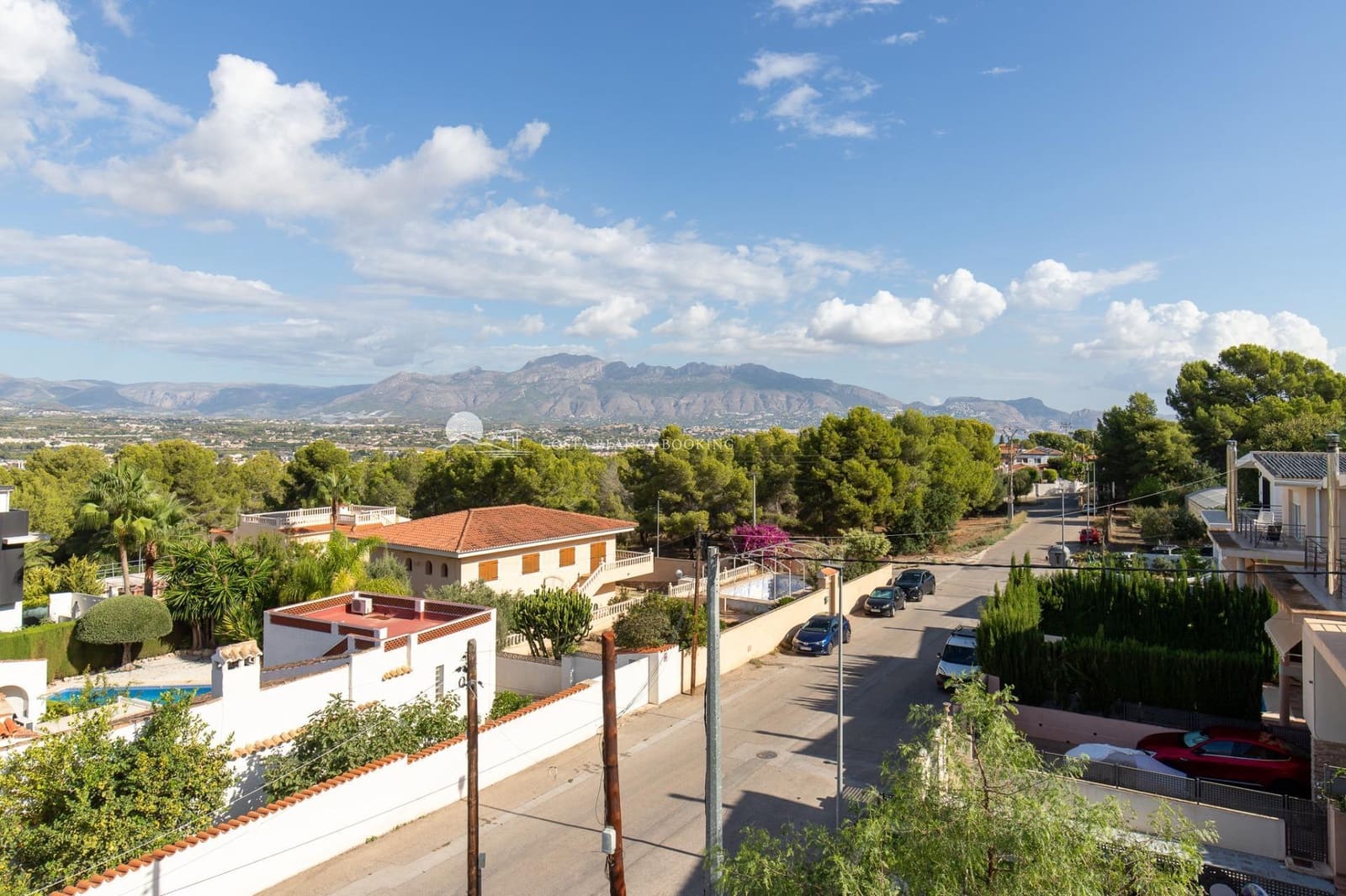 4 bedroom Villa for sale in Albir with pool garage - € 890,000 (Ref: 10147111)
