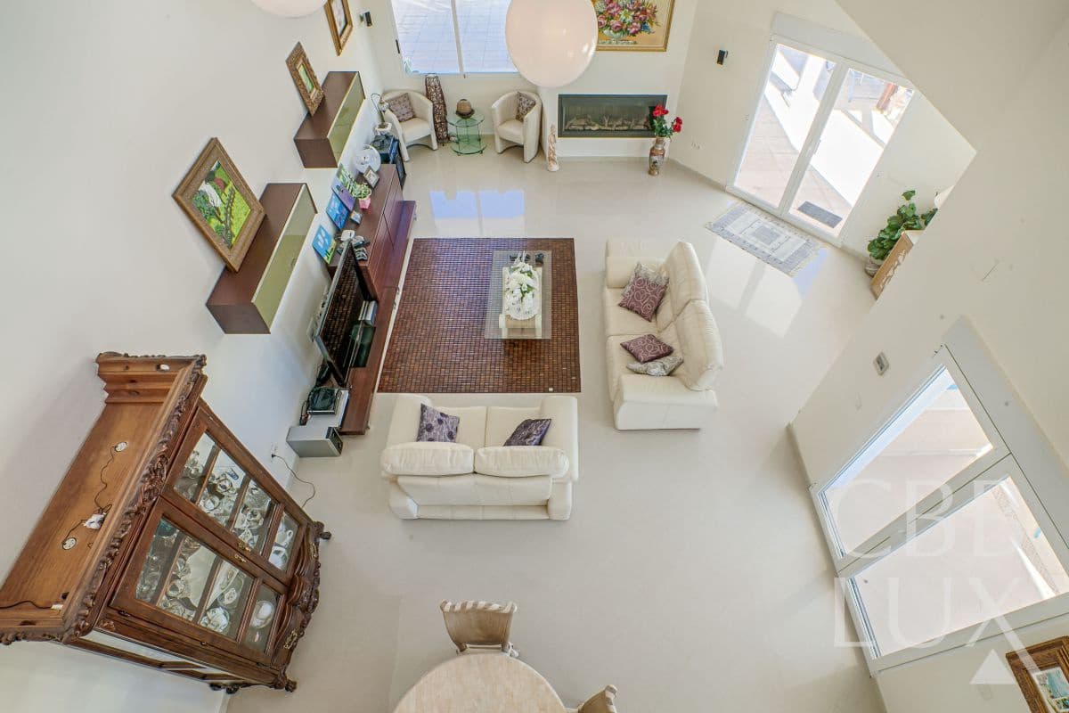 5 bedroom Villa for sale in Alfaz del Pi / L'Alfas del Pi - € 2,450,000 (Ref: 7124258)