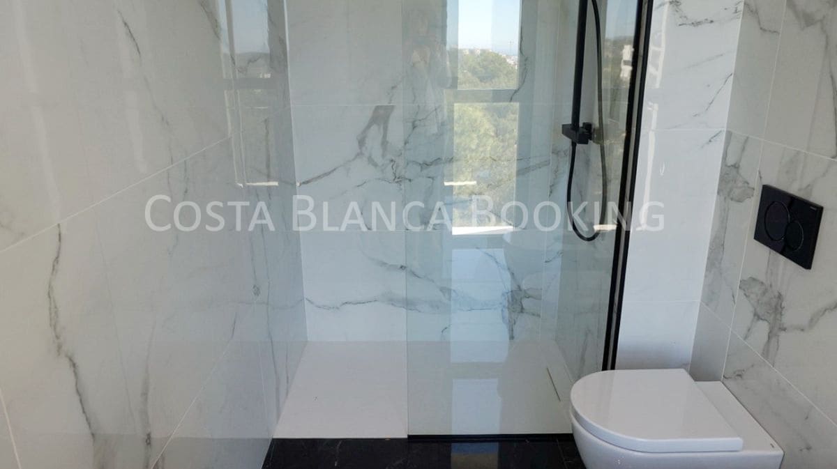 5 bedroom Villa for sale in Finestrat with garage - € 1,150,000 (Ref: 7459495)