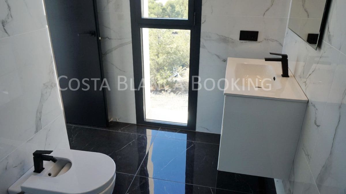 5 bedroom Villa for sale in Finestrat with garage - € 1,150,000 (Ref: 7459495)