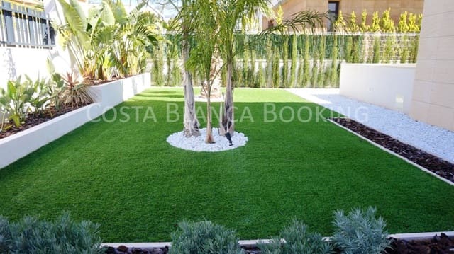 5 bedroom Villa for sale in Finestrat with garage - € 1,150,000 (Ref: 7459495)