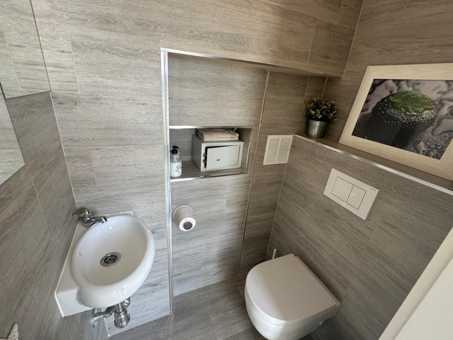 6 bedroom Villa for sale in Albir - € 1,100,000 (Ref: 8996926)